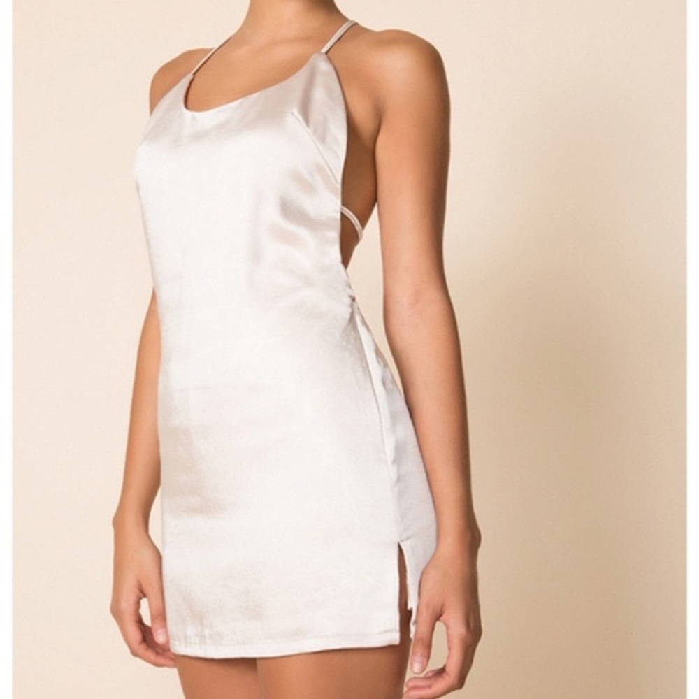 Super down - Champagne Silk Backless Dress